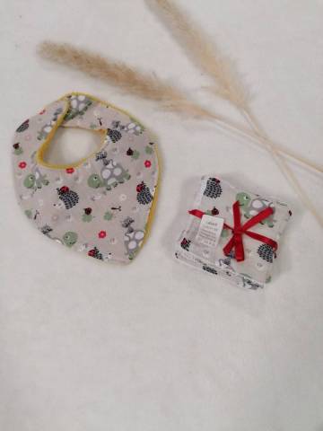 Bavoir et coton 